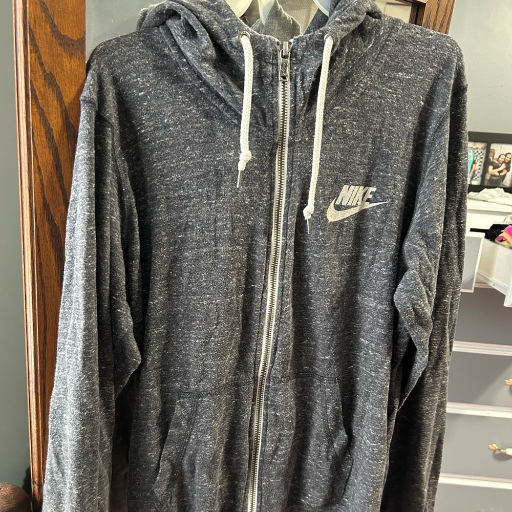Women’s Nike zip-up hoodie